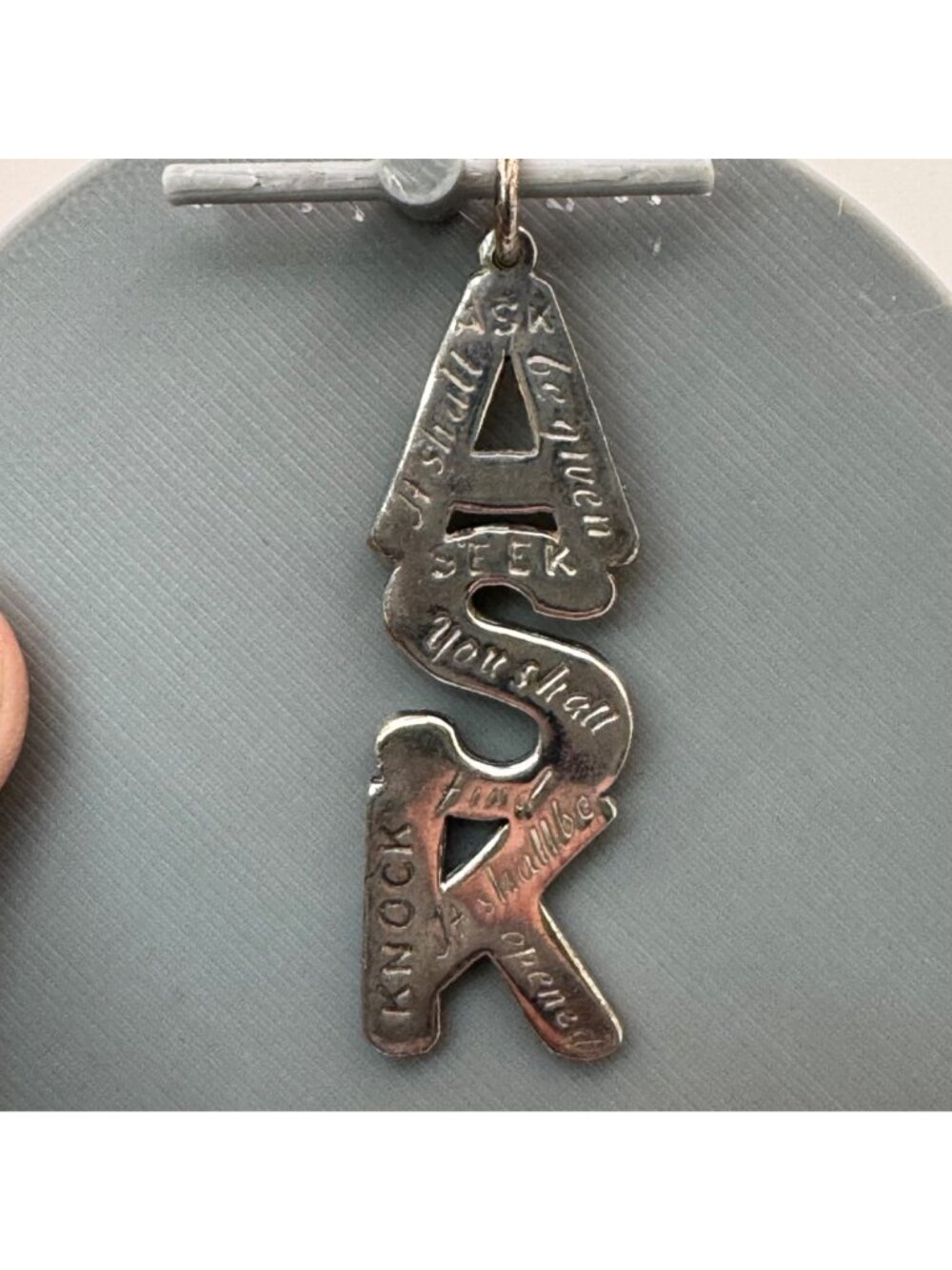 ASK Religious Pendant Charm Matthew 7:7 Silver Ton 2003 Christian Signed G Terry - Picture 3 of 11